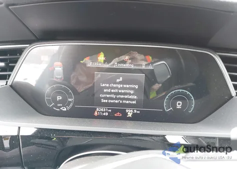 2021 Audi E-Tron Premium Quattro z USA, uszkodzony, nr VIN WA1AAAGE6MB012375